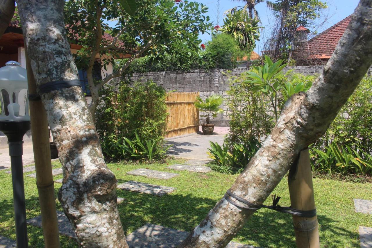Jukung Villas Kuta Kuta  Exterior photo
